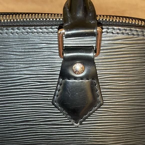 Louis Vuitton Épi Alma Bag PM - Picture 3 of 6